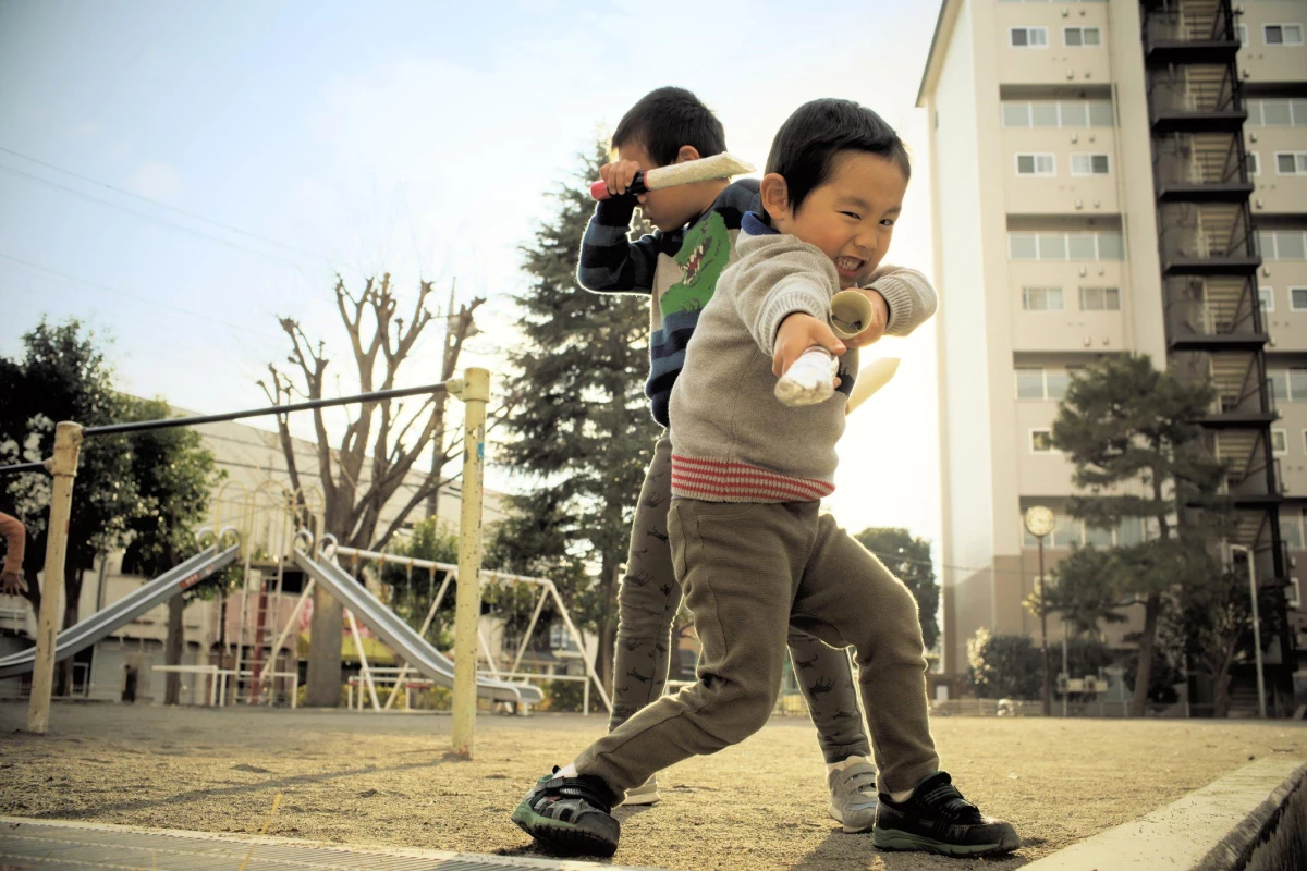 Küçük çocukların büyüklerin işlerini yaptığı Japon televizyon programı tartışma yaratıyor