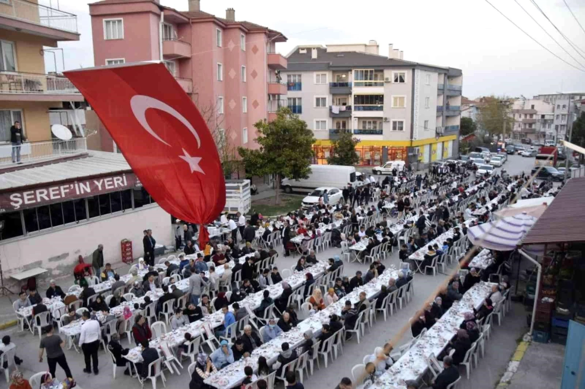 MHP\'den Altıeylül Sütlüce\'de iftar