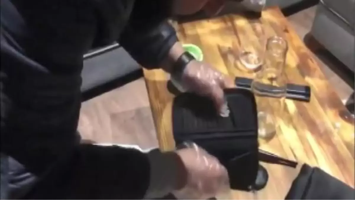 İstanbul Fatih\'te taksiyle uyuşturucu ticareti yapan 4 kişi yakalandı