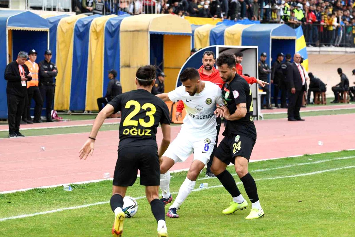 TFF 2. Lig: Tarsus İdman Yurdu: 2 Amed Sportif Faaliyetler: 0