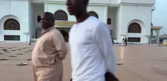 Ugandalı Müslümanlar iftar sofrasında buluşuyor