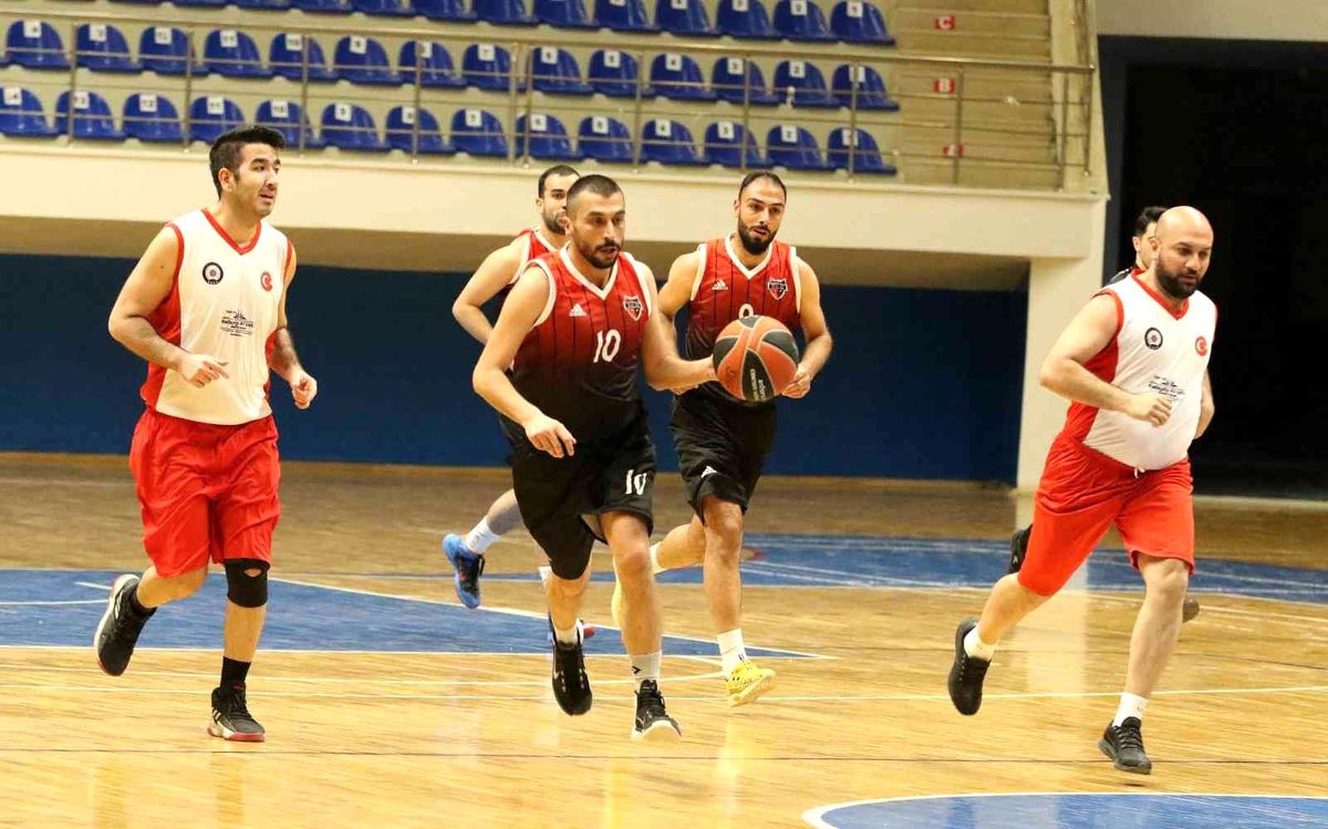 Van\'da \'Kurumlar Arası Basketbol Turnuvası\' devam ediyor