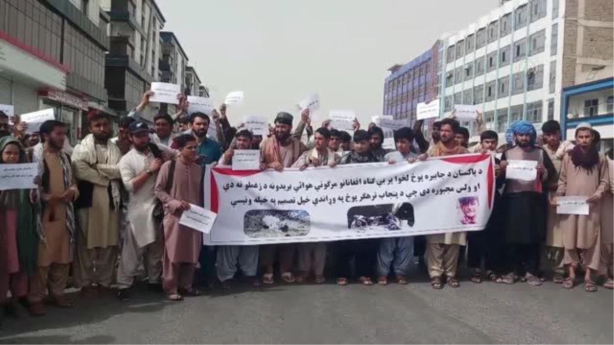 Afganistan\'da Pakistan karşıtı gösteri
