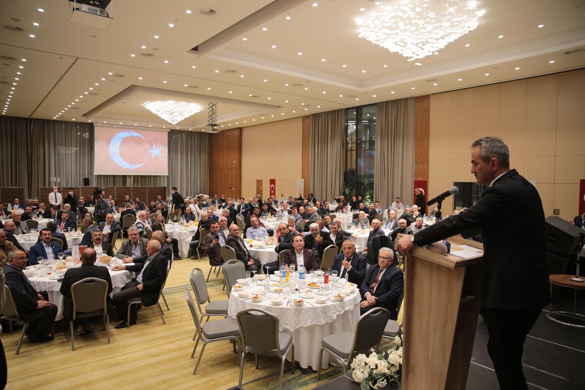 Bakan Özer: 'Kız çocuklarımızın eğitimle ilgili problemleri çözülmüş oldu'