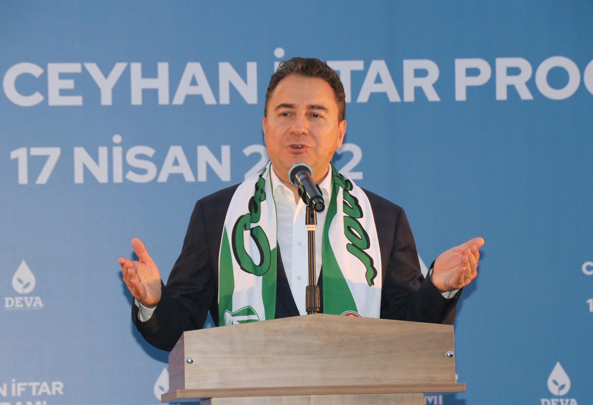 DEVA Partisi Genel Başkanı Babacan Adana\'da iftar programında konuştu