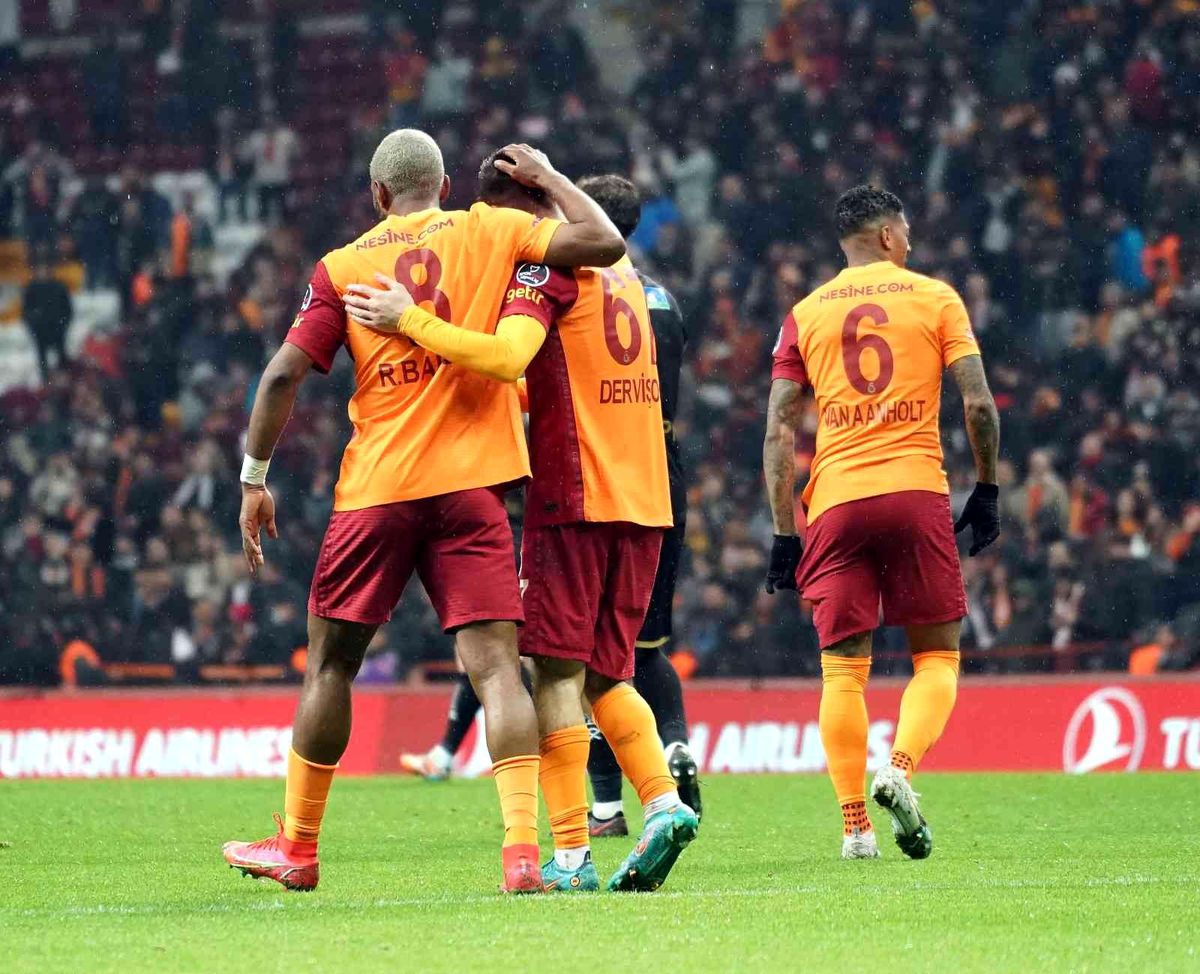 Galatasaray evindeki kazanma serisini 4\'e çıkardı
