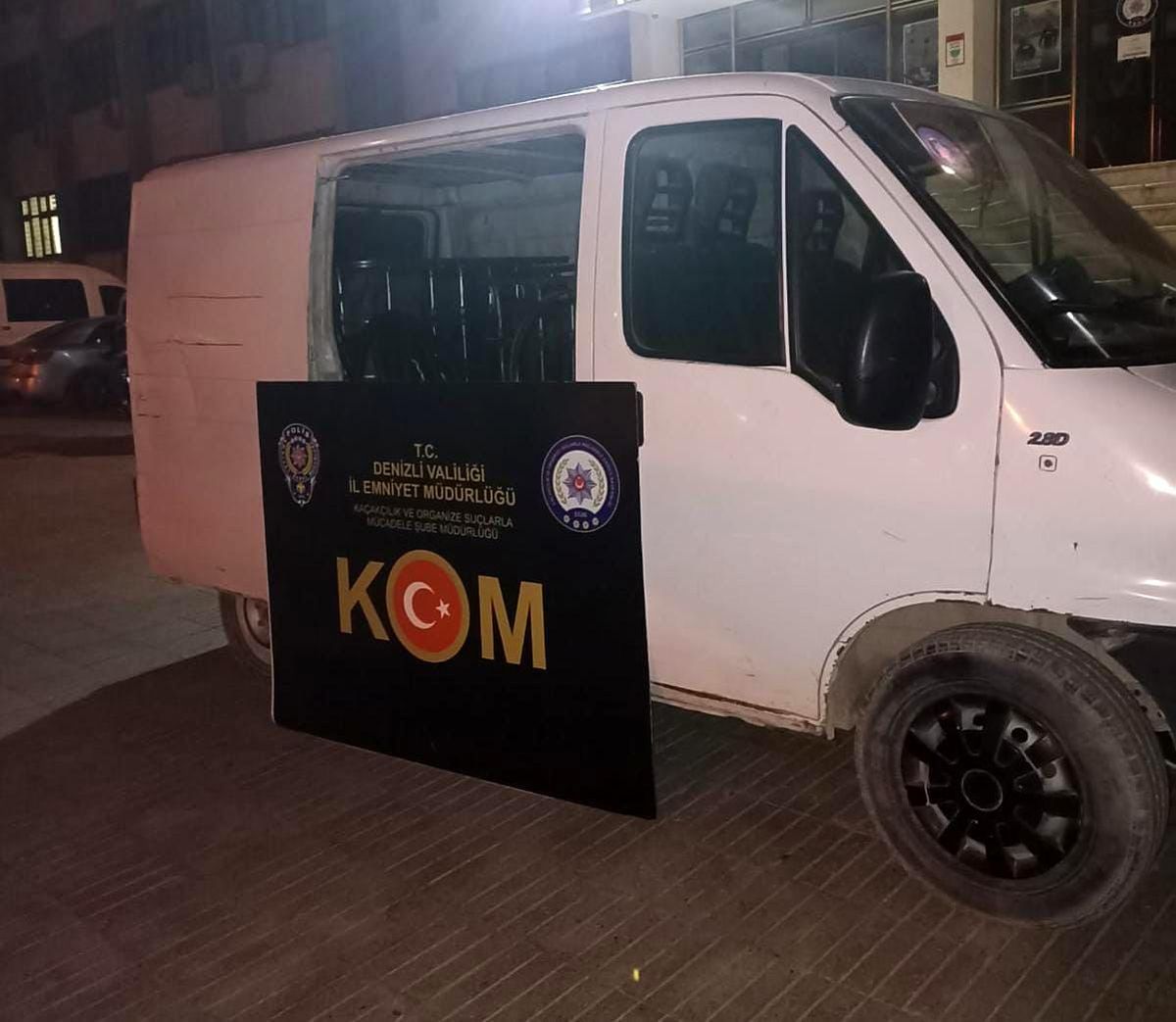 Karışımlı kaçak akaryakıtı satamadan yakalandı