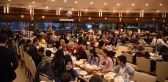 Kartepe'de çocuklar iftar sofrasında buluştu