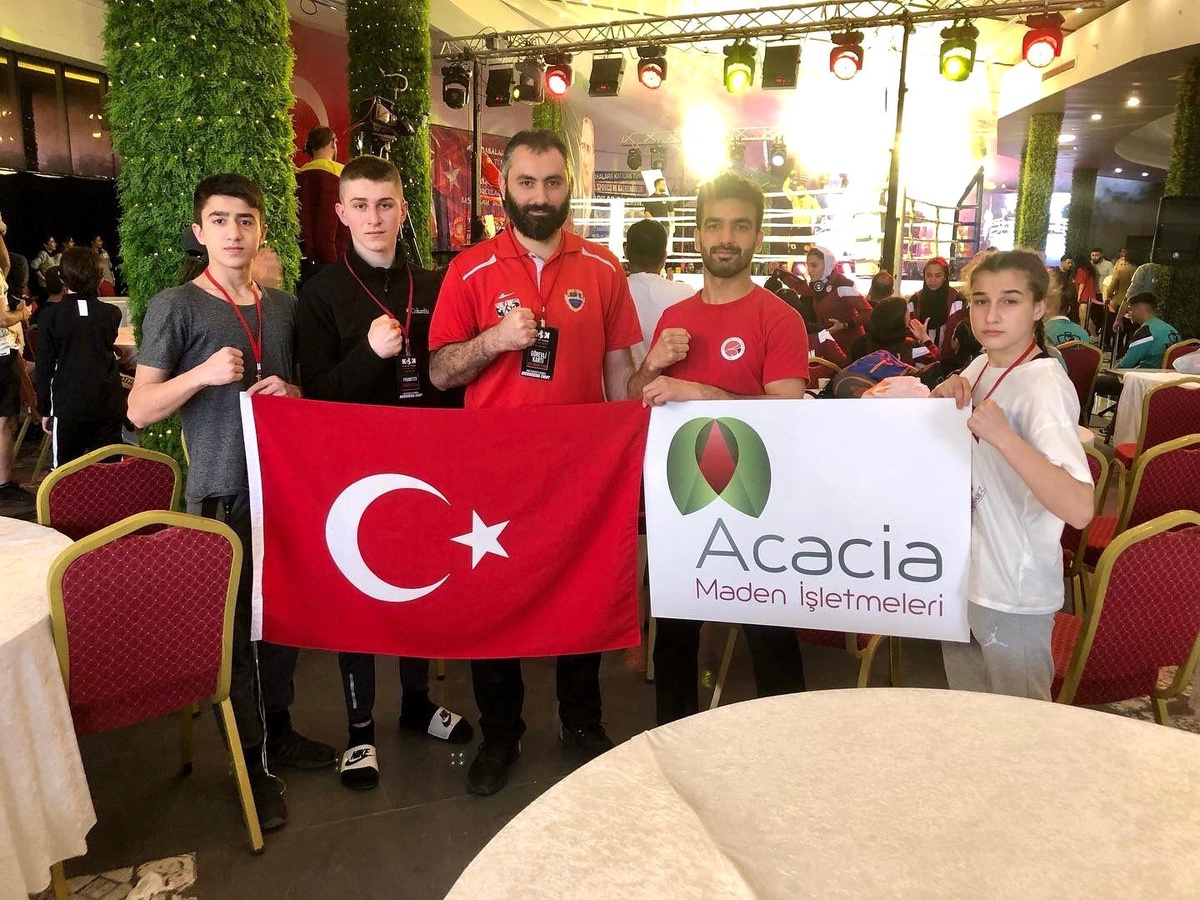 Kastamonulu kick-boks sporcuları Yalova\'dan başarıyla döndü