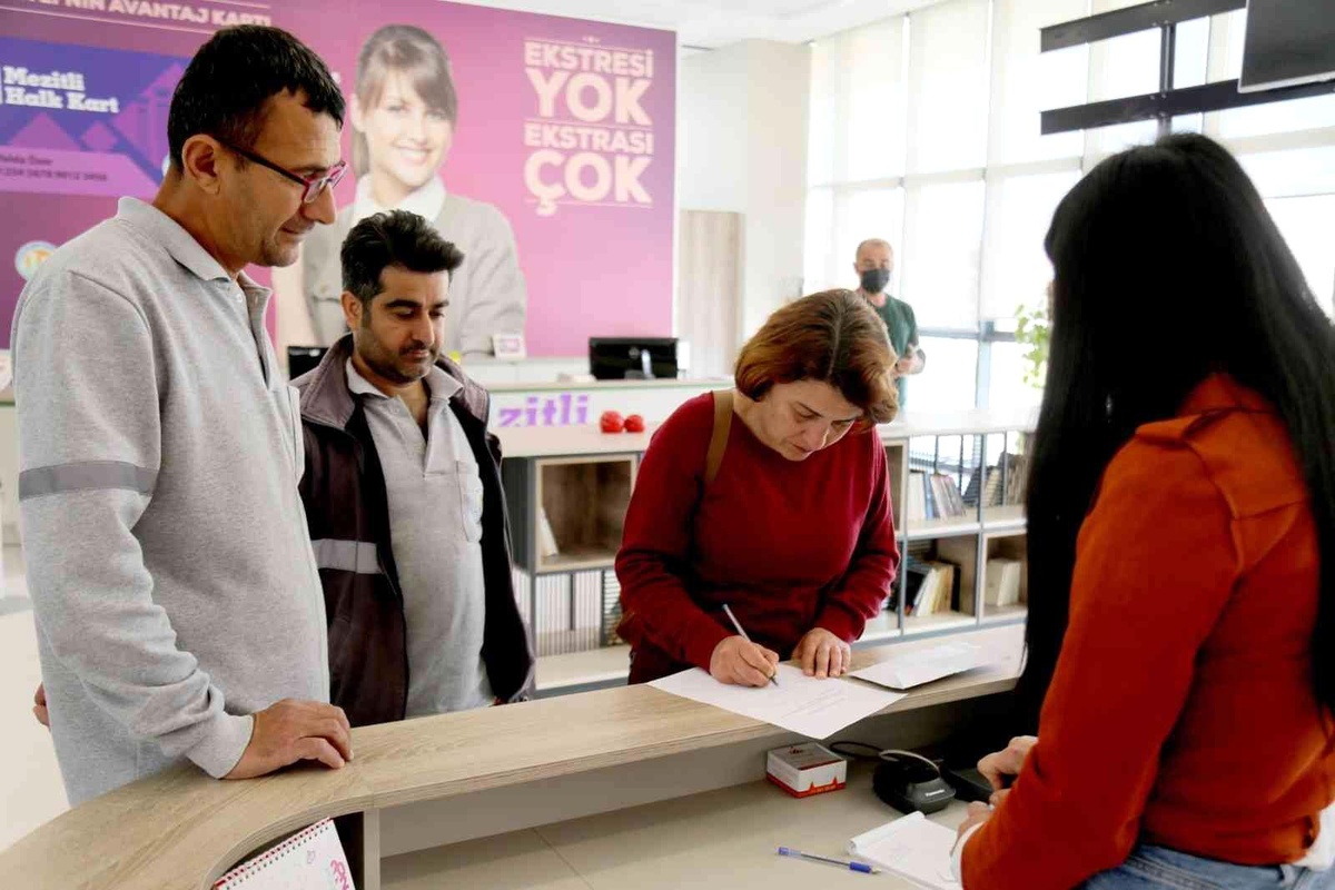 Mezitli Belediyesinin temizlik çalışanlarından örnek dayanışma
