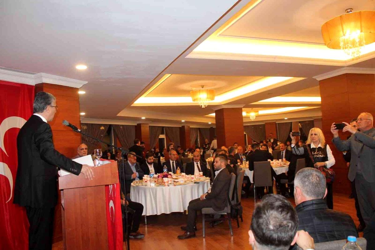 MHP\'de iftar buluşması