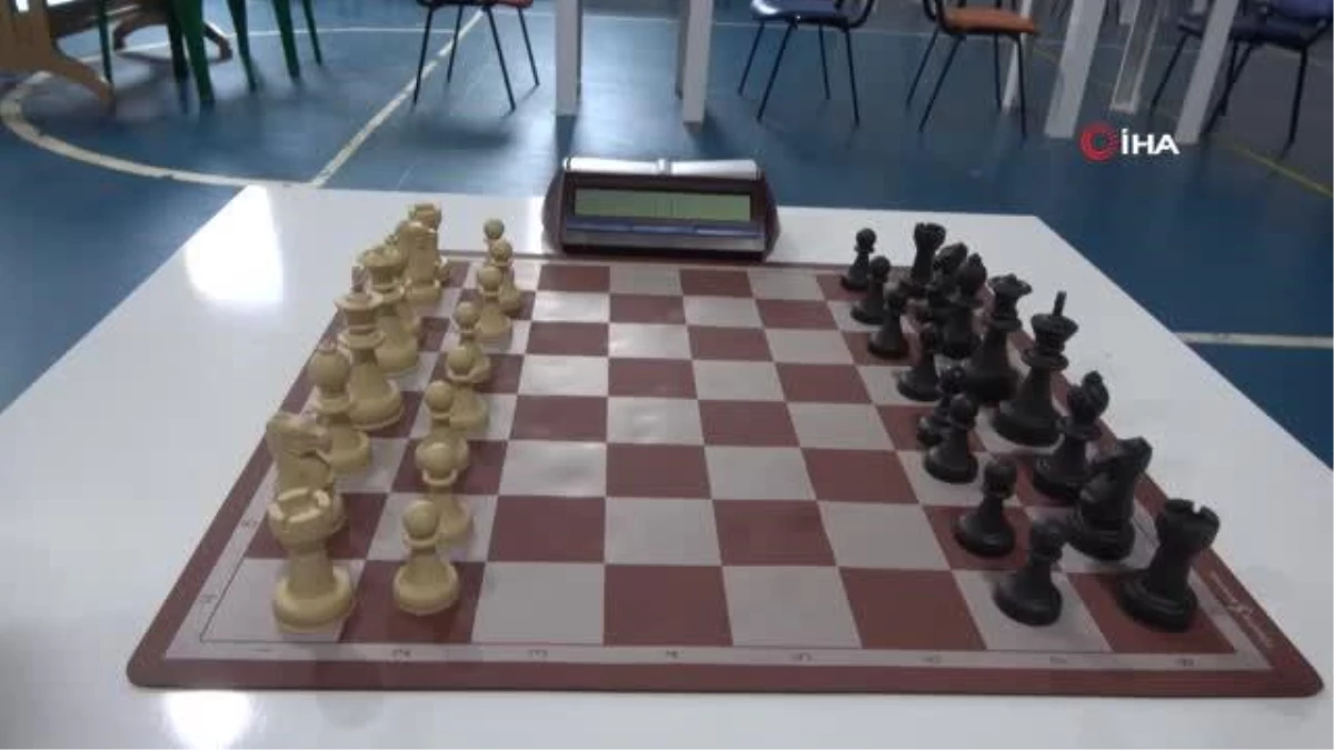 Siirt\'te iki yıl aradan sonra ilk satranç turnuvası yapıldı