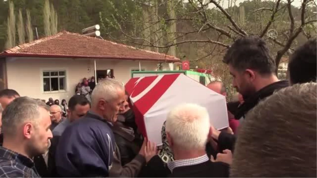 TBMM Başkanı Şentop polis memuru Emrullah Çarıklı\'nın cenazesine katıldı
