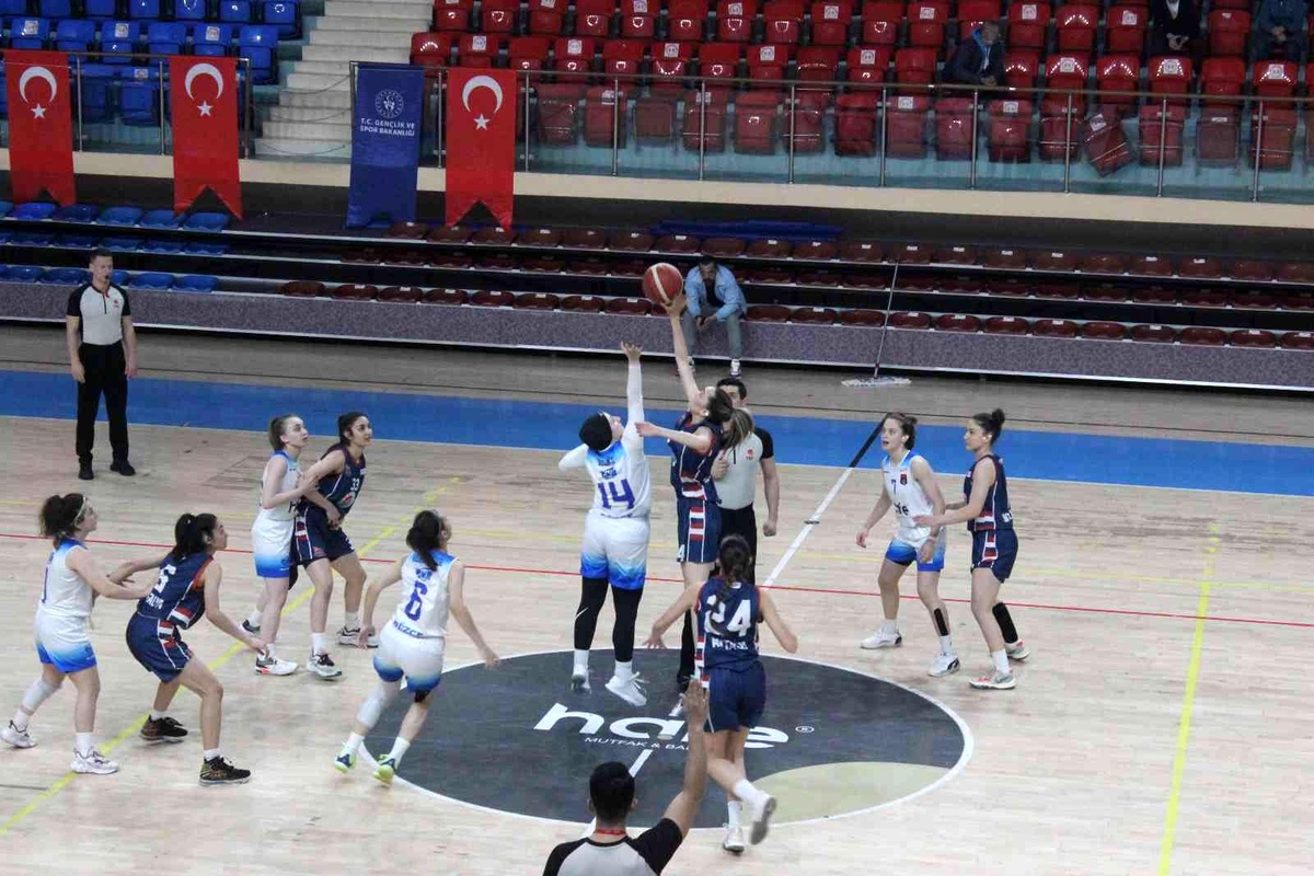 Türkiye Gençler Basketbol Ligi: Düzce Atletik: 66 Kepez Belediyesi: 47