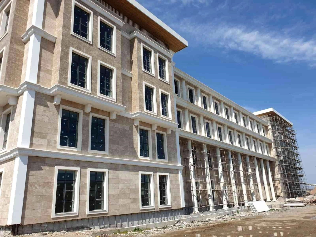 Yeni Bafra Hükümet Konağı inşaatı devam ediyor