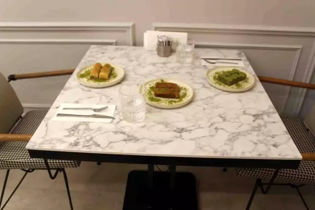 Zarife Hanım Pastaneleri Diyarbakır'ın ağzını tatlandırmaya başladı