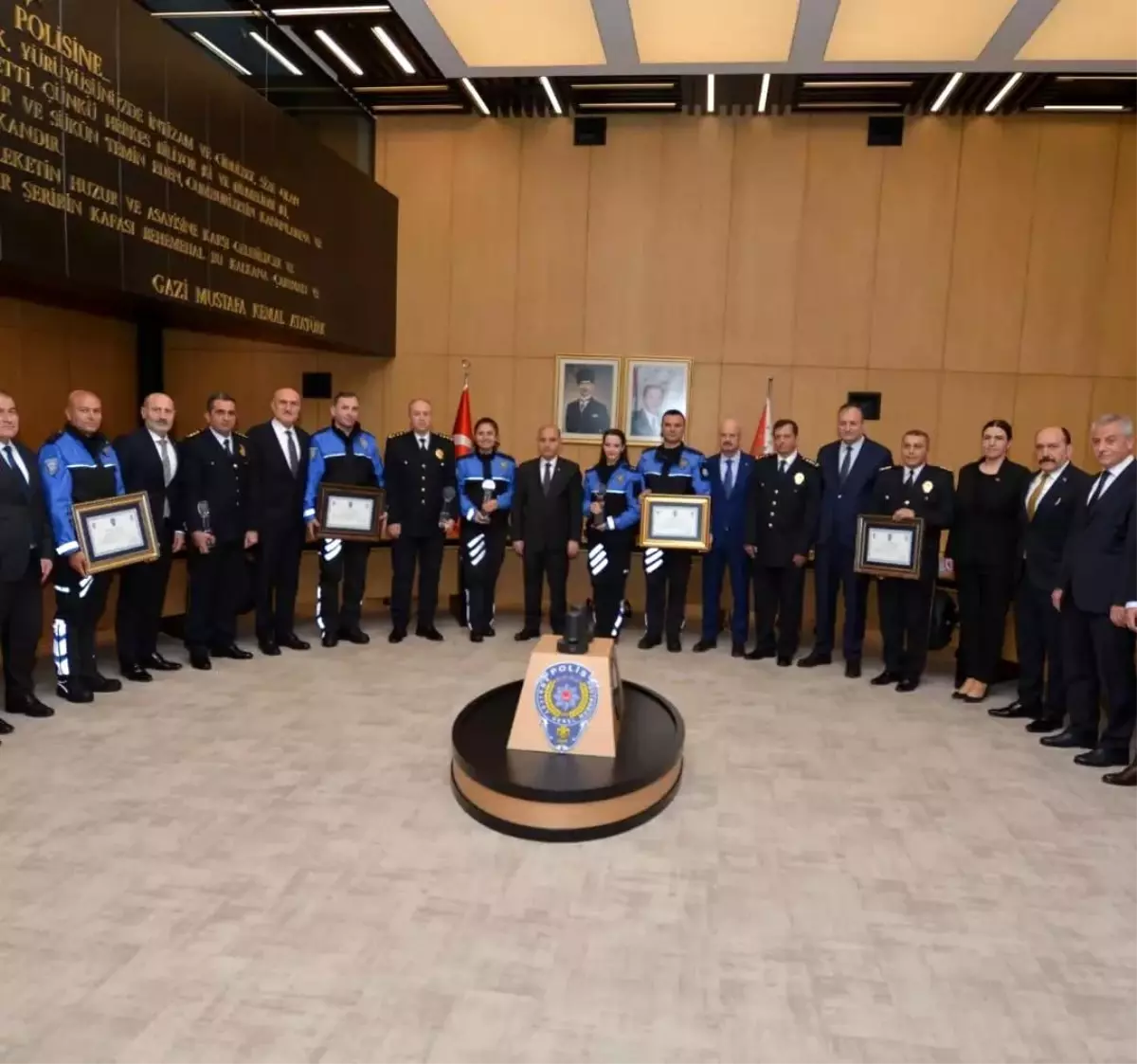 Adana polisi Türkiye ikincisi oldu