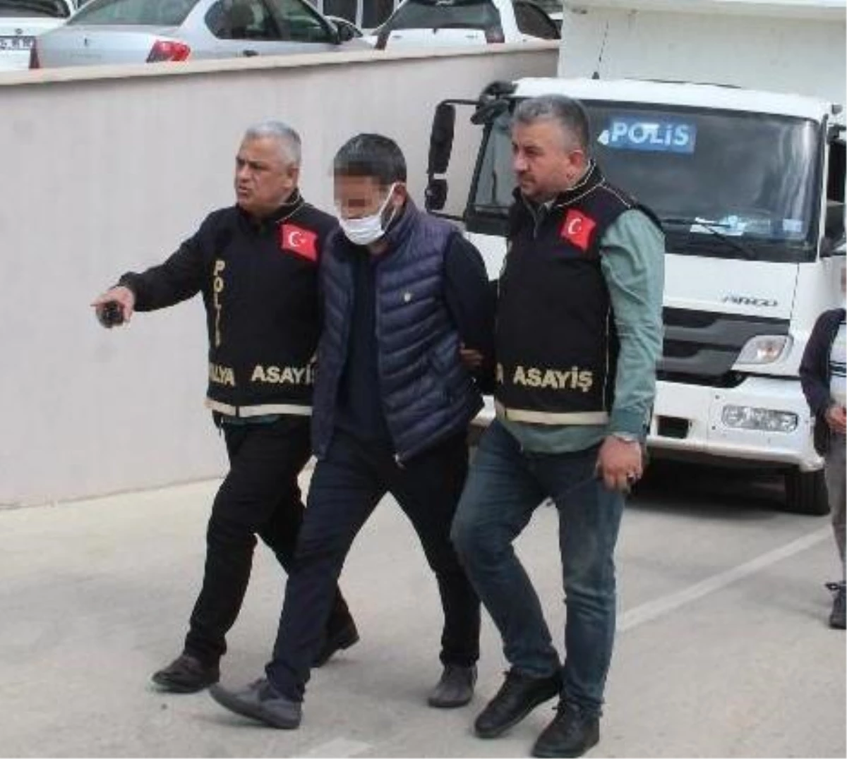 Antalya\'da 6 yıldır kayıp şahsın ölümünde gözaltına alınan 3 şüpheliden 1\'i tutuklandı