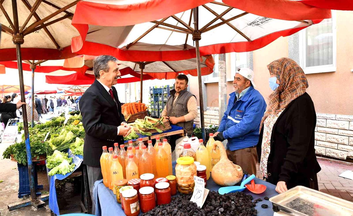 Başkan Ataç\'tan pazar ziyareti