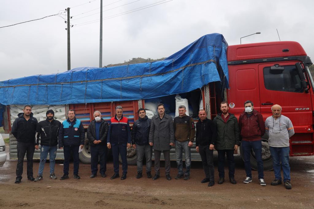Bilecik\'te 260 arıcıya 54 ton şeker desteği