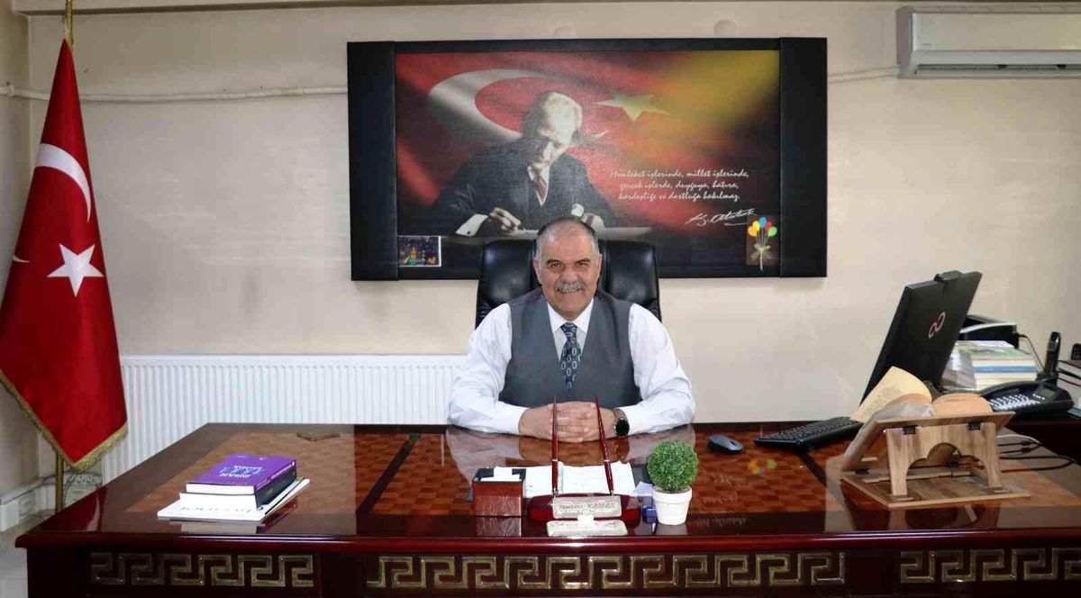 Defterdar Kamar Van\'da kalmayı tercih etti