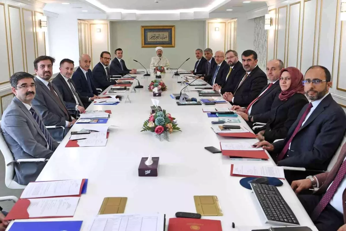 Diyanet\'ten 2022 yılı hac ve umre ibadetiyle ilgili açıklama