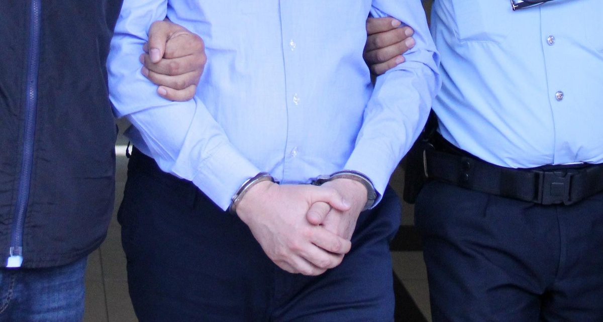 İstanbul merkezli 3 ilde FETÖ operasyonu: Örgüt içindeki 12 "mahrem imam" yakalandı