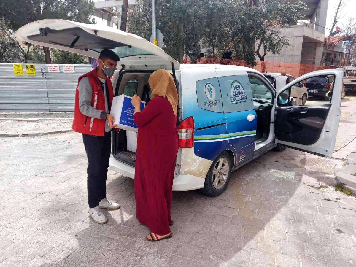 Ramazan ayında ihtiyaç sahiplerine 11 bin gıda kolisi dağıtıldı