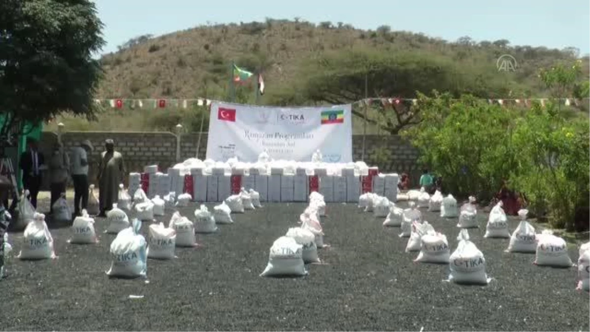 TİKA, Etiyopya\'da 15 tonluk gıda yardımı yaptı