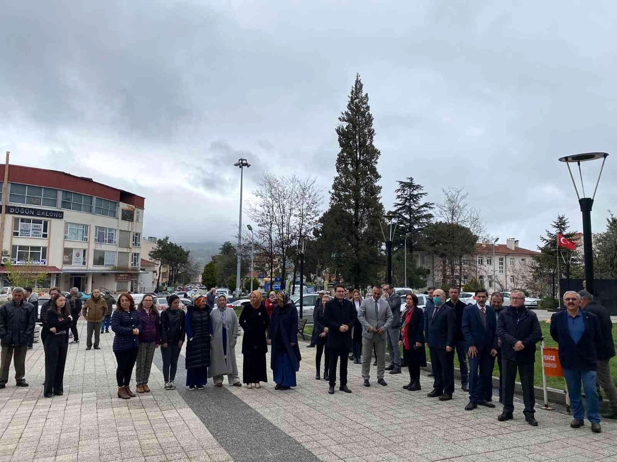 Yenice Kaymakamlığında deprem tahliye tatbikatı yapıldı
