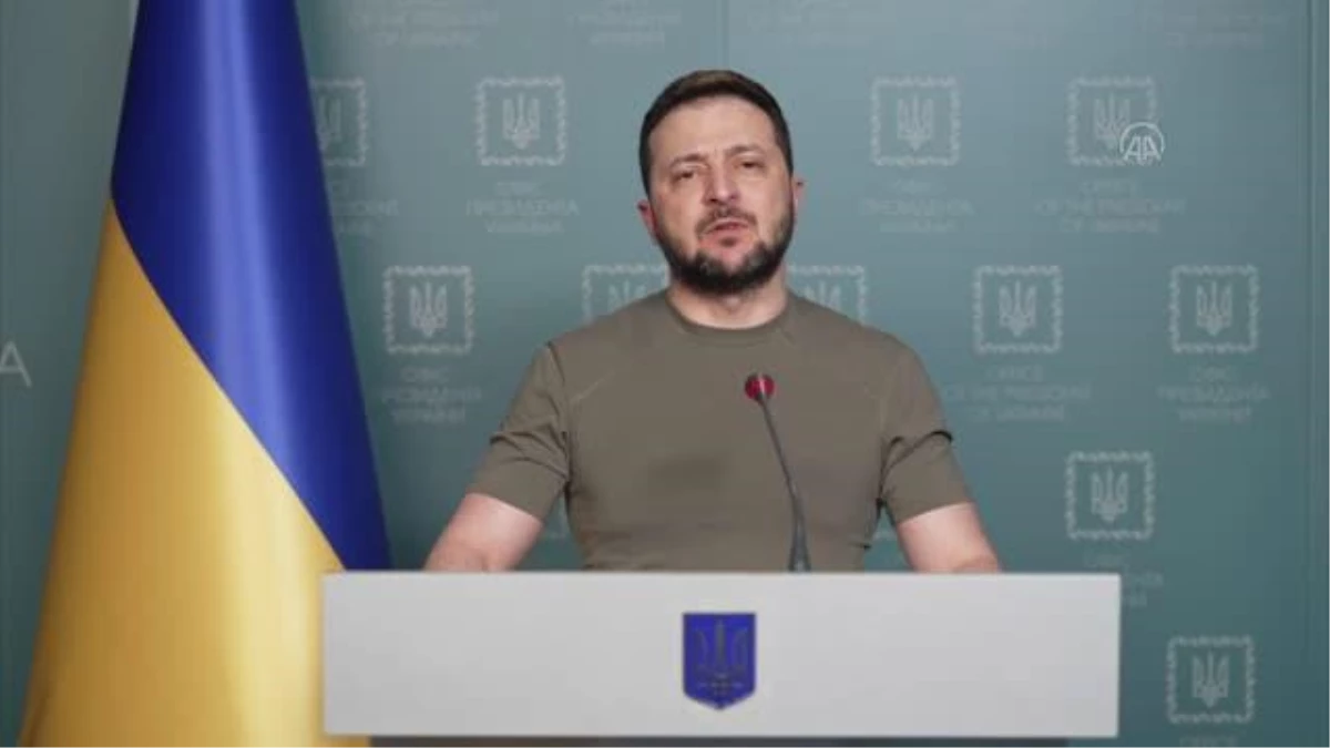 Zelenskiy: "Artık Rusya uzun süredir hazırlandığı Donbas için savaşa başladı diyebiliriz"