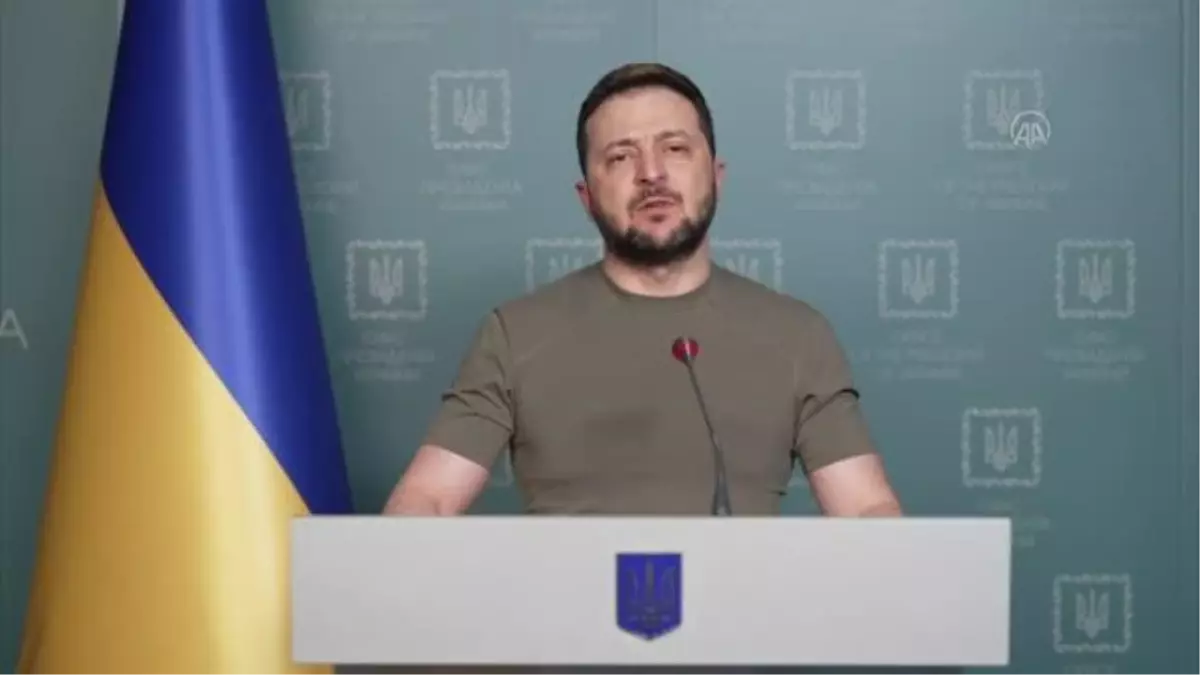 Zelenskiy: "Artık Rusya uzun süredir hazırlandığı Donbas için savaşa başladı diyebiliriz"