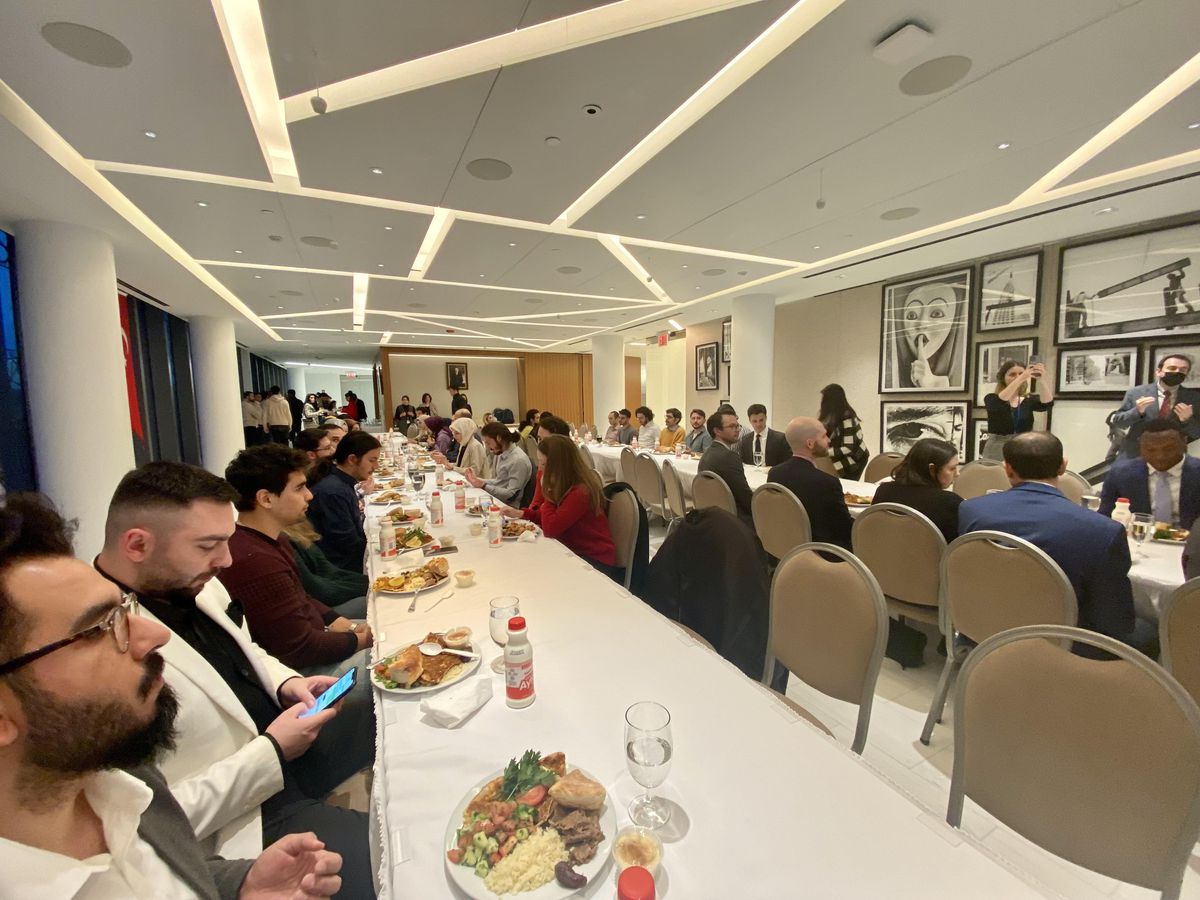 ABD'de yüksek öğrenim gören Türk öğrenciler, New York Türkevi'ndeki iftarda buluştu