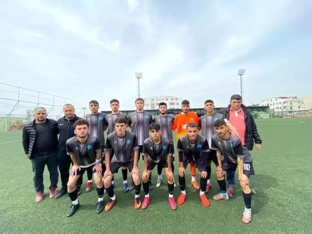 ÇESK U-18 futbol takımı, Elit Lig\'de mücadele etmeye hak kazandı