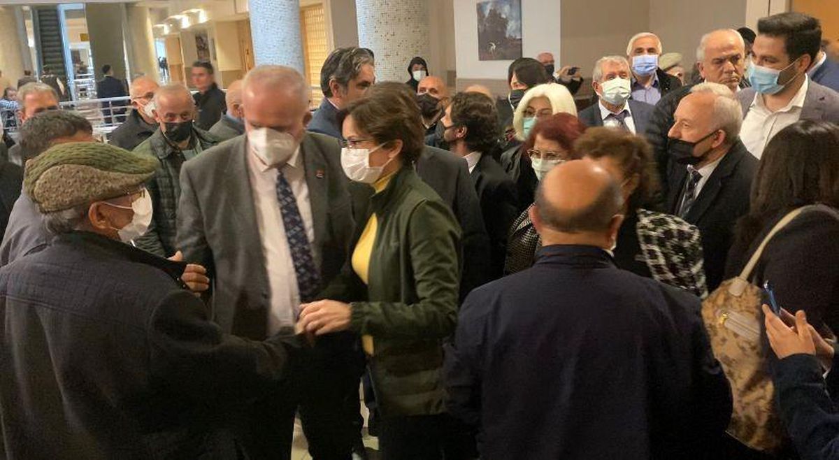 'Fahrettin Altun'un evinin fotoğraflanması' davasında üçüncü kez mütalaa verildi