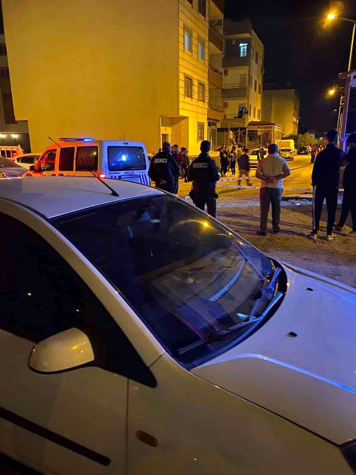 Hatay\'da üniversite öğrencileri arasında bıçaklı kavga: 3 yaralı