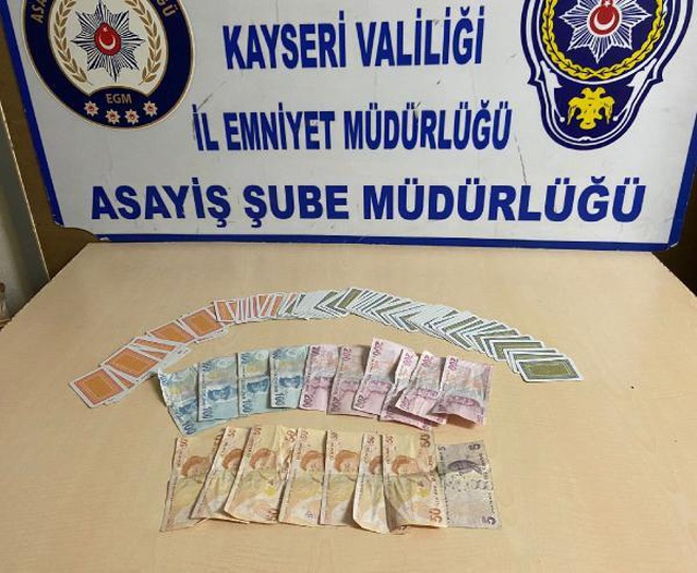 Kayseri'de kumar oynayan 23 kişiye 41 bin TL ceza