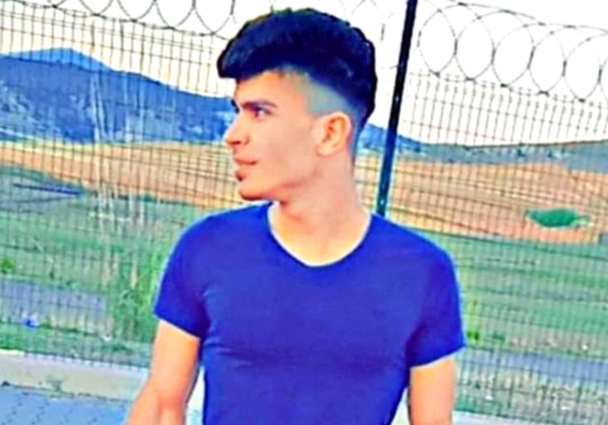 Osmaniye\'de motosiklet bariyerlere çarptı: 1 ölü, 1 yaralı