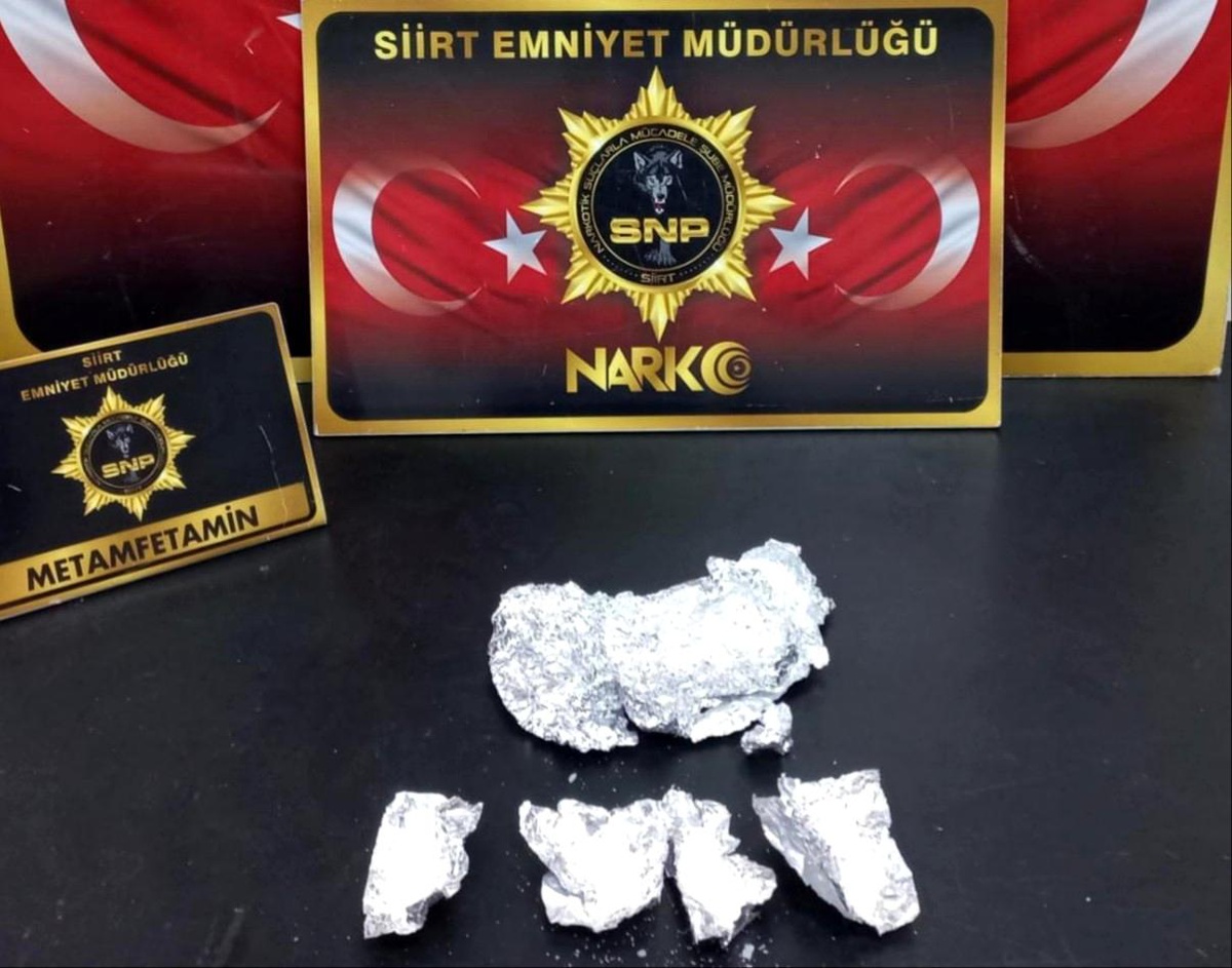 Siirt\'te şüpheli şahsın üst aramasında uyuşturucu madde ele geçirildi