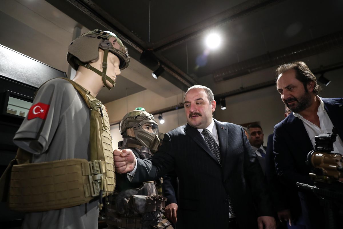 Zelenskiy'nin balistik korumalı kaskı ve yeleği Yozgat'tan