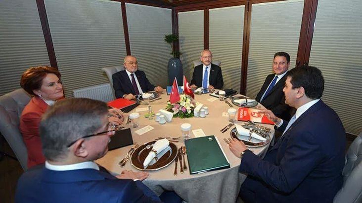 Altılı masa pazar günü buluşuyor: Masadaki en fazla milletvekili çıkaracak ittifak senaryoları var