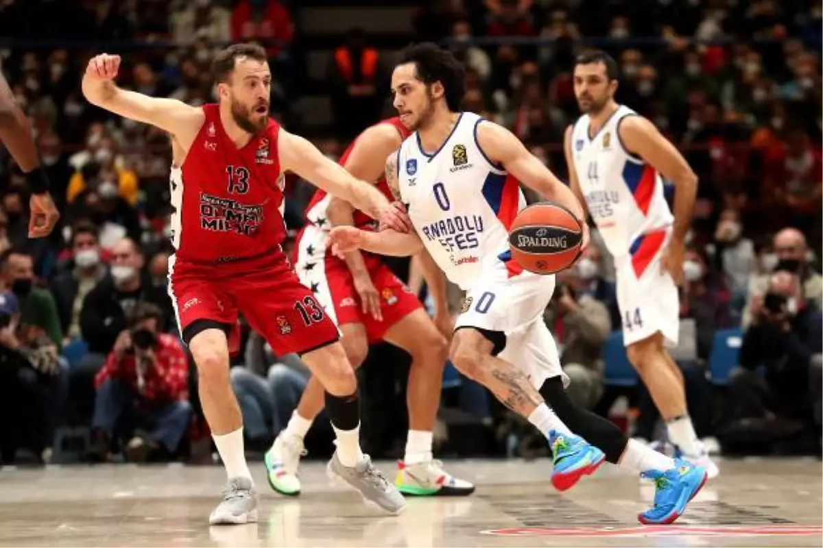 Anadolu Efes: 73 - 66