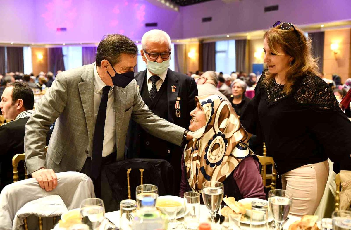 Son dakika haberleri... Başkan Ataç şehit yakınları, gaziler ve aileleriyle iftarda buluştu