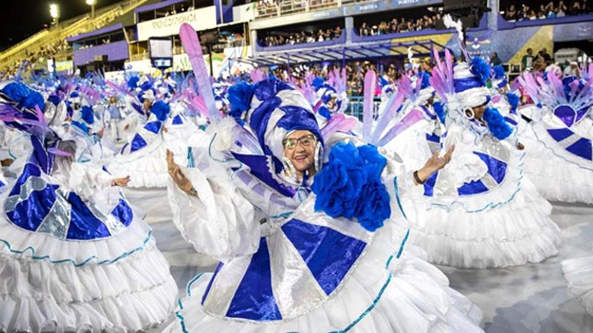 Brezilya\'da Rio Karnavalı Coşkusu