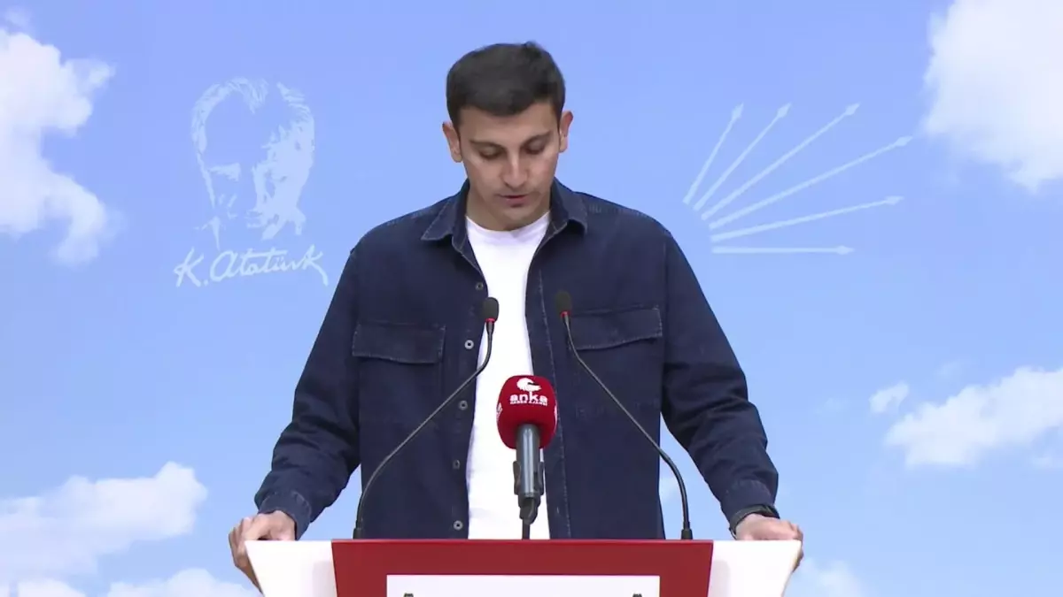 CHP Gençlik Kolları, Üniversite Öğrencileri İçin 'Askıda Bilet' Kampanyası Başlattı.