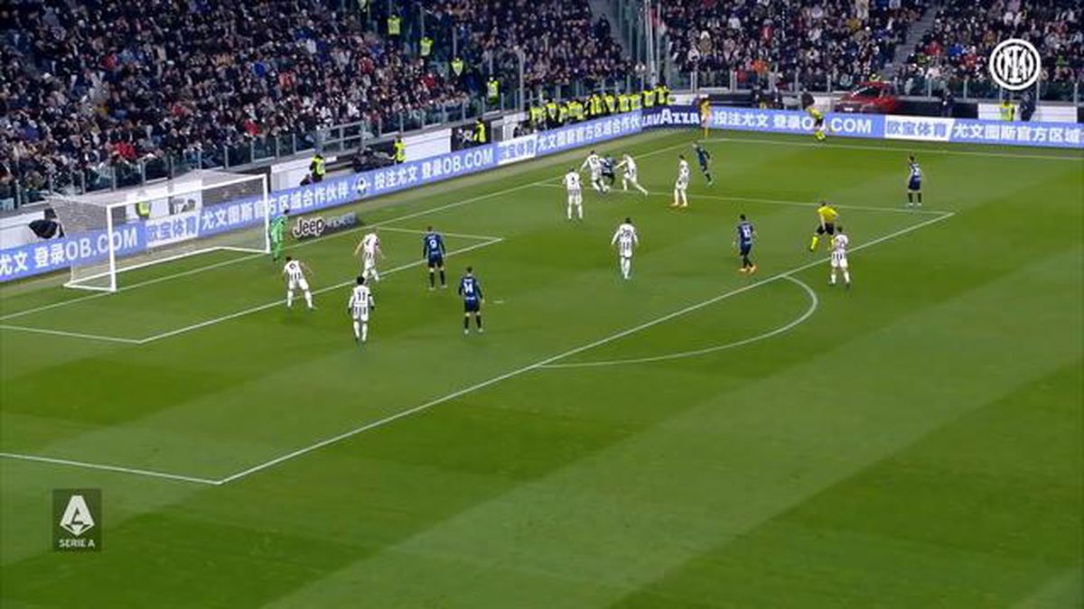 Hakan Çalhanoğlu Juventus’a galibiyeti getiriyor