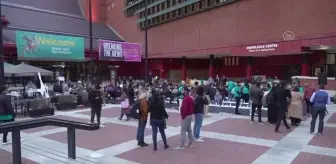 İngiltere'deki British Library'de toplu iftar etkinliği