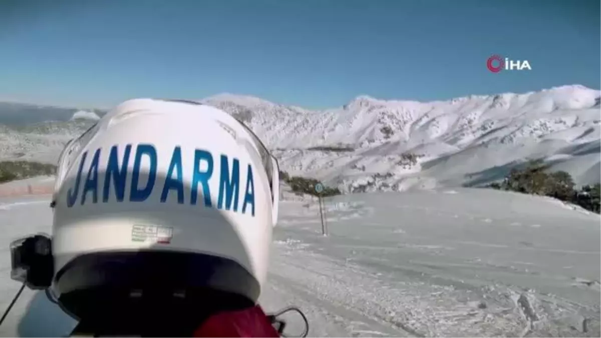 Isparta JAK timleri kış sezonunda 196 vatandaşın yardımına koştu