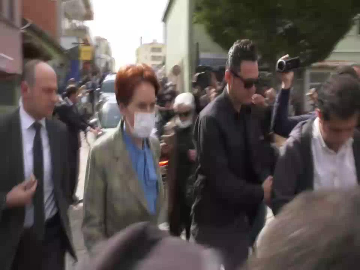 Kırşehirli Vatandaştan, Meral Akşener'e: 'Çok Perişanız. Büyükelçilere Yemek Vermesinler, Milletle İlgilensinler'