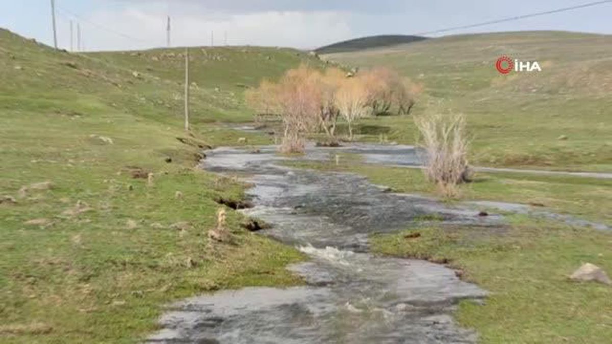 Kuru dere suya kavuştu